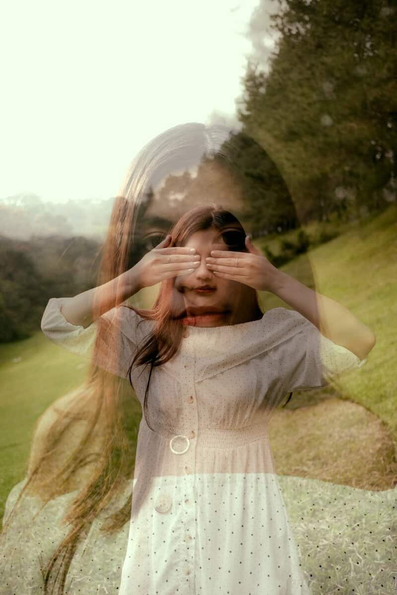 woman in white dress